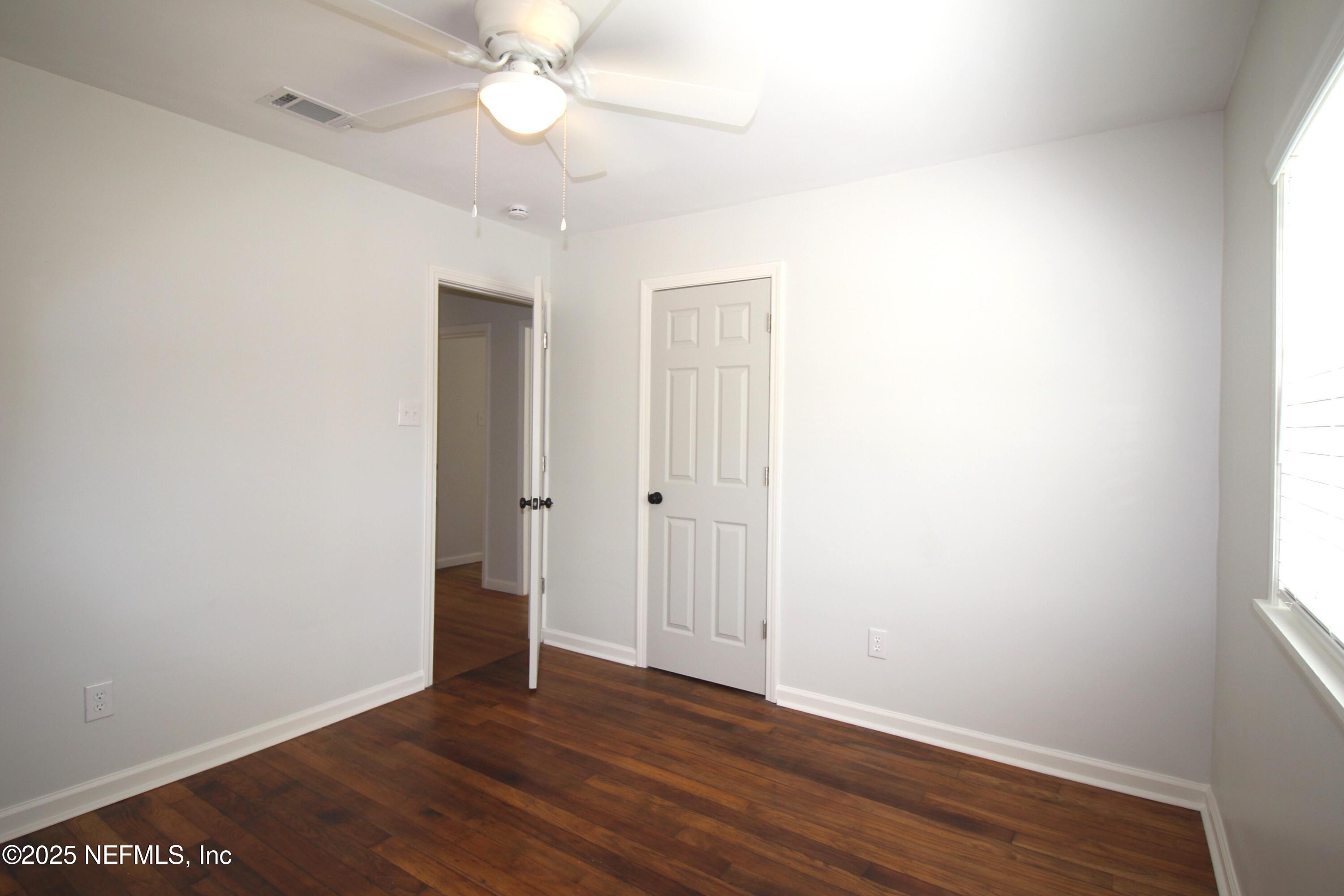 4702 Cedarwood Road Jacksonville, FL 32210 - Photo 27 of 32 BEDROOM 3