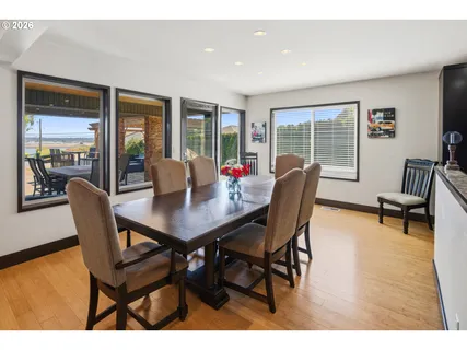 $1,750,000 | 8008 Southeast Evergreen Highway, Vancouver, WA 98664