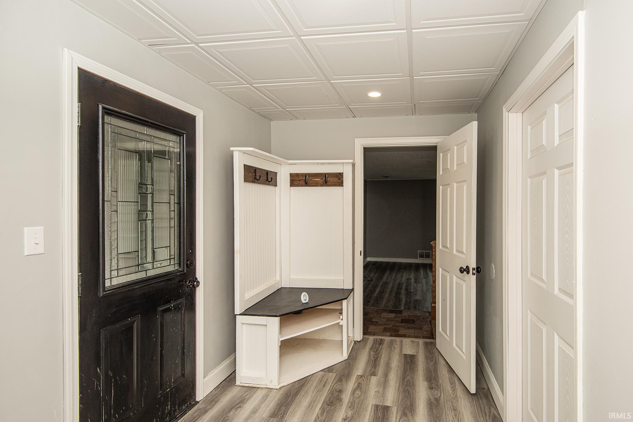 1424 Audubon Road Vincennes, IN 47591 - Photo 3 of 36