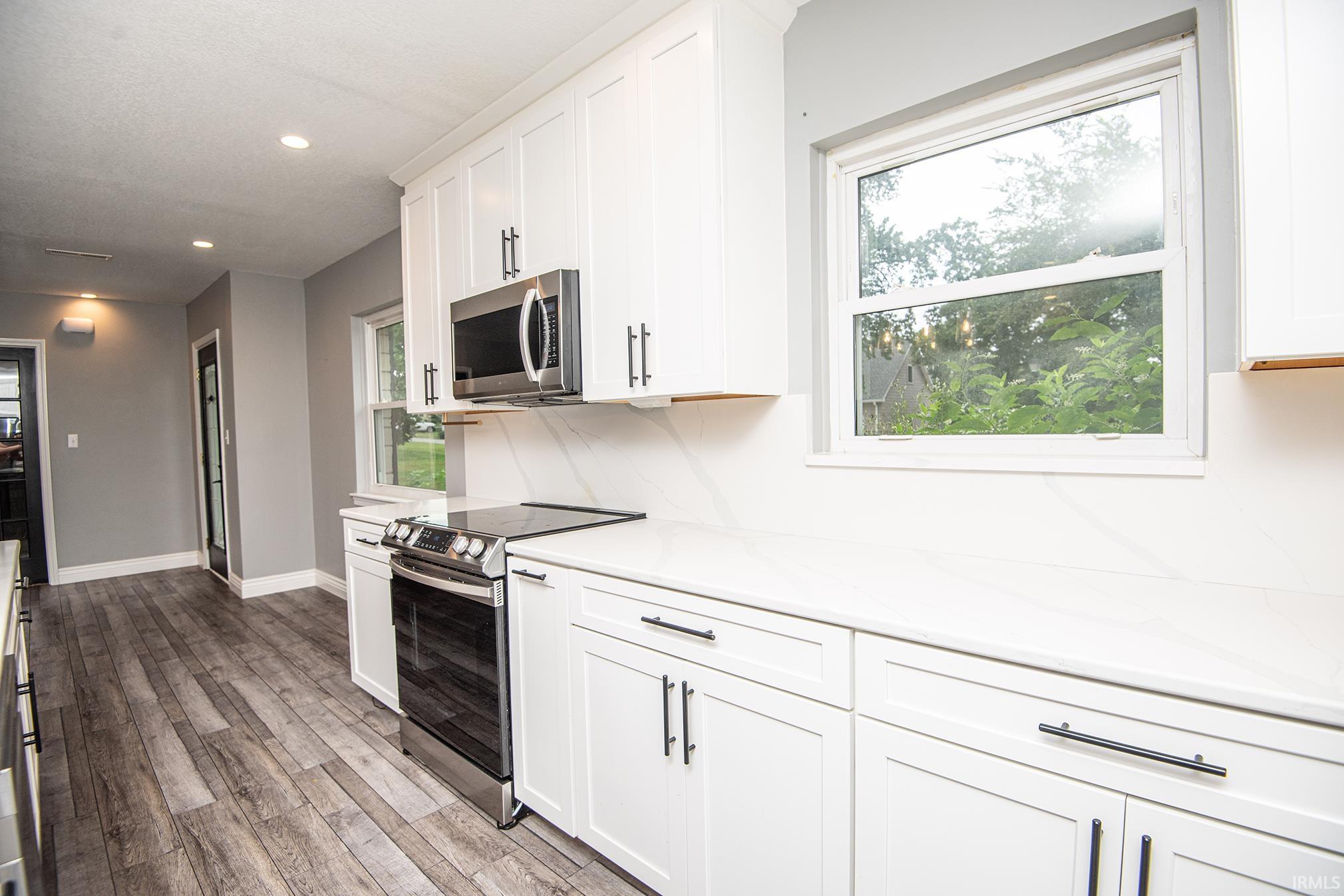 1424 Audubon Road Vincennes, IN 47591 - Photo 7 of 36