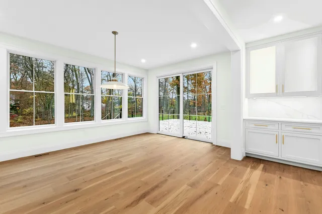 $4,900,000 | 20 Marianne Road, Darien, CT 06820