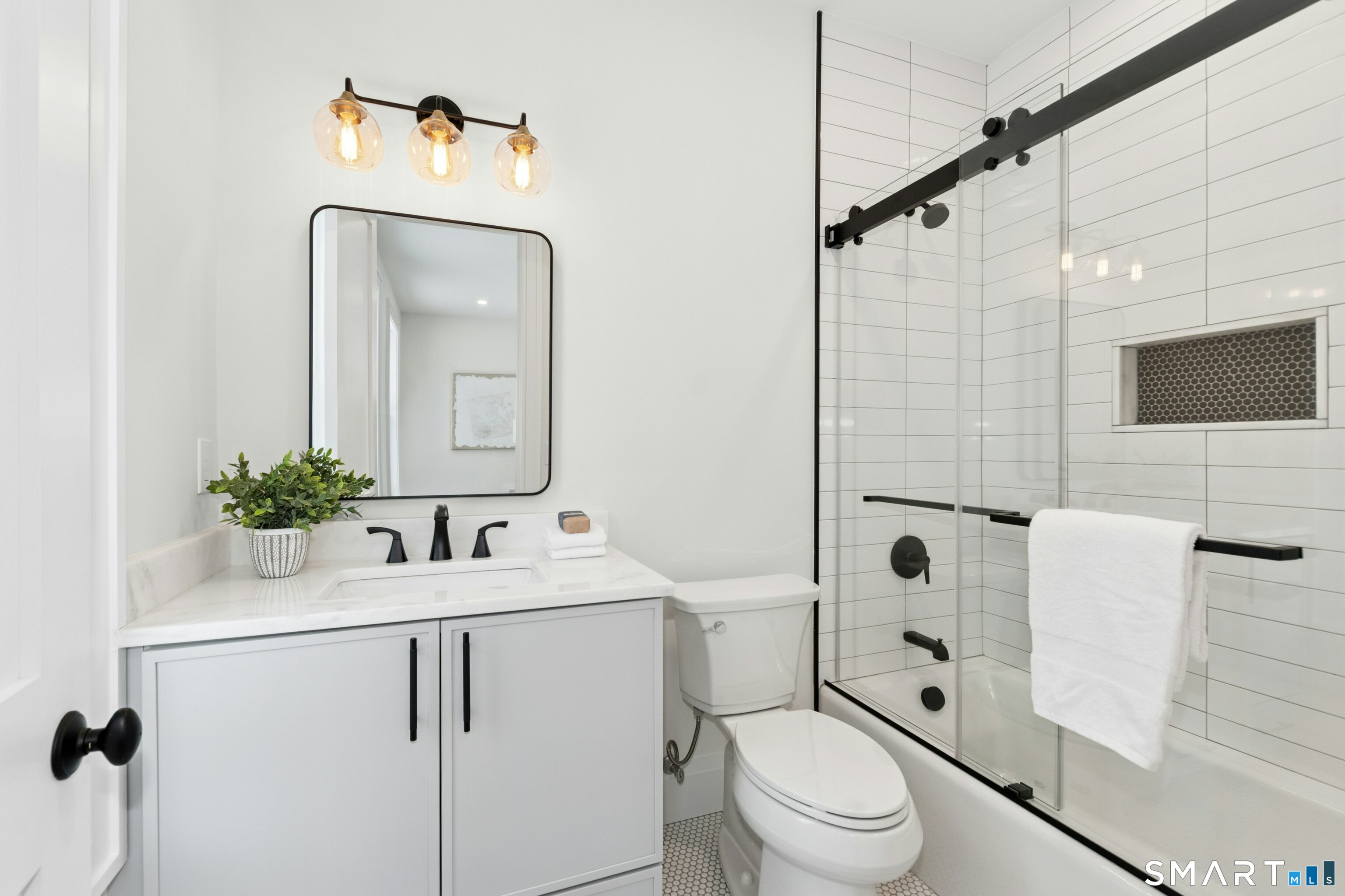 20 Marianne Road Darien, CT 06820 - Photo 18 of 38