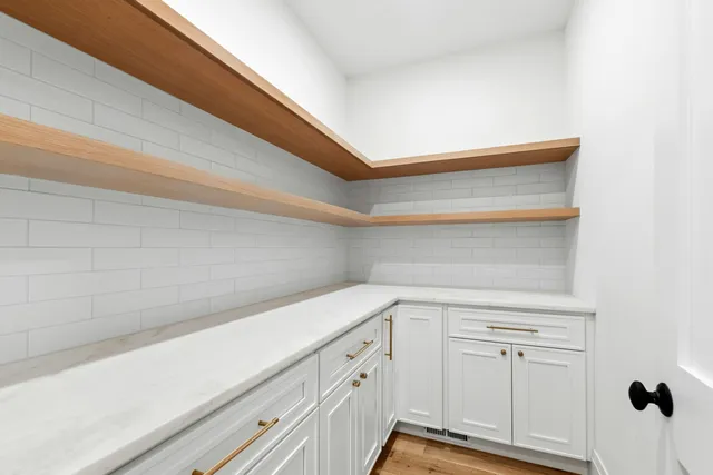 $4,900,000 | 20 Marianne Road, Darien, CT 06820