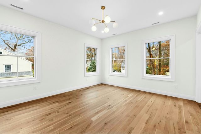 $4,900,000 | 20 Marianne Road, Darien, CT 06820