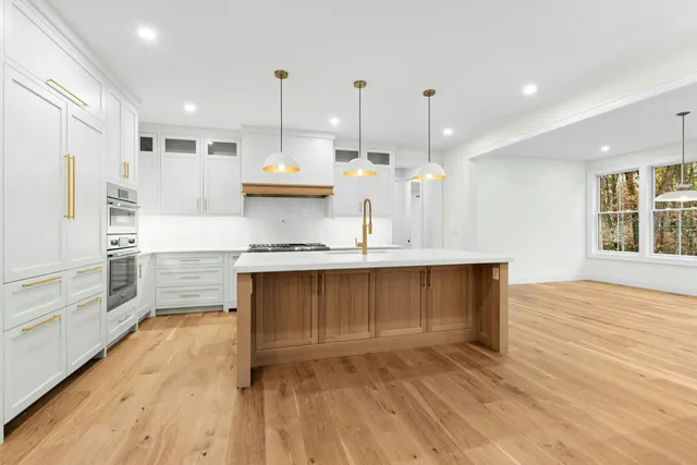 $4,900,000 | 20 Marianne Road, Darien, CT 06820