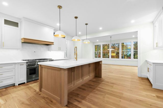 $4,900,000 | 20 Marianne Road, Darien, CT 06820