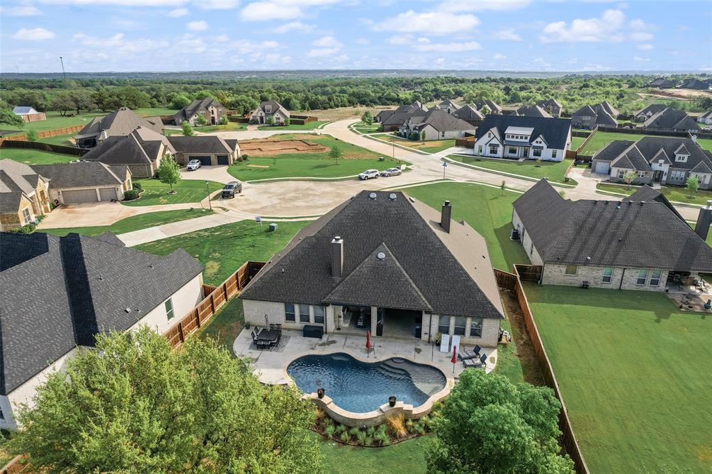 101 Oxford Court Weatherford, TX 76088 - Photo 2 of 35