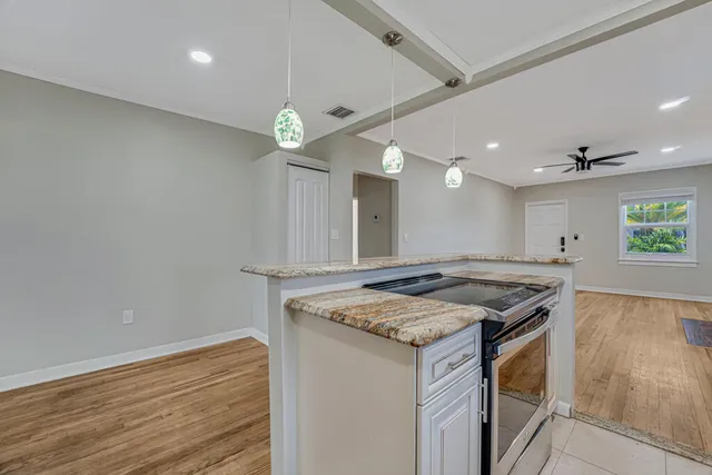 $525,000 | 720 North Ocean Breeze, Lake Worth Beach, FL 33460