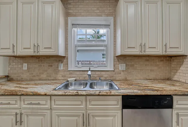 $525,000 | 720 North Ocean Breeze, Lake Worth Beach, FL 33460