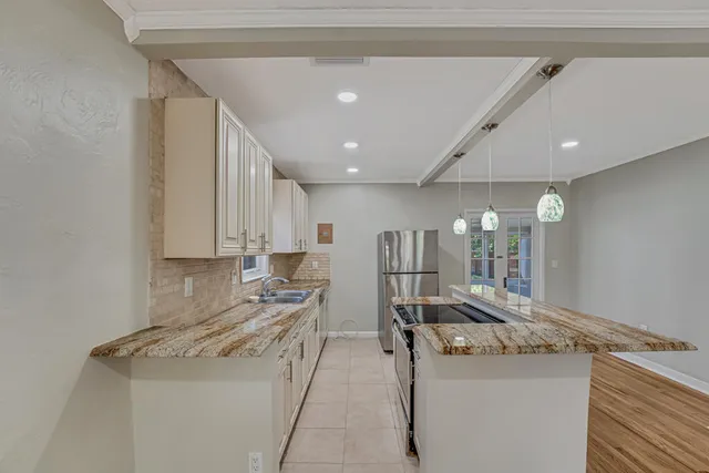 $525,000 | 720 North Ocean Breeze, Lake Worth Beach, FL 33460