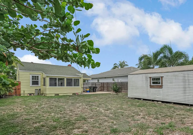 $525,000 | 720 North Ocean Breeze, Lake Worth Beach, FL 33460