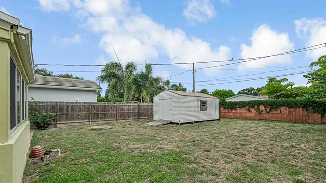 $525,000 | 720 North Ocean Breeze, Lake Worth Beach, FL 33460