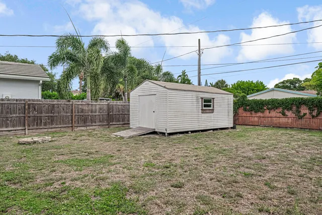 $525,000 | 720 North Ocean Breeze, Lake Worth Beach, FL 33460