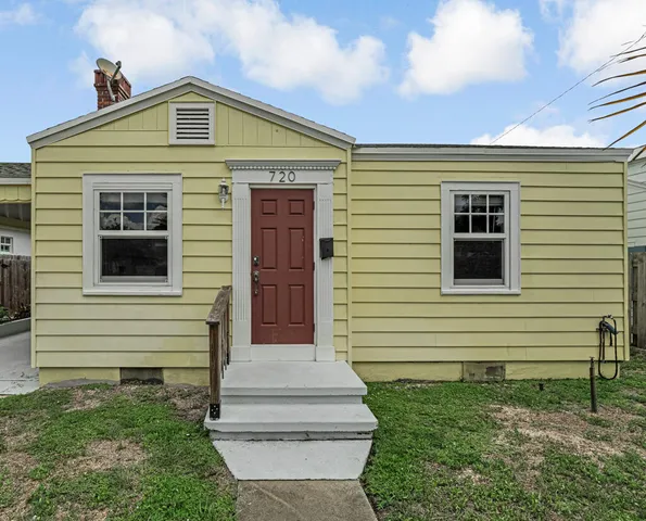 $525,000 | 720 North Ocean Breeze, Lake Worth Beach, FL 33460