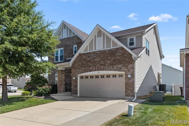 $525,000 | 100 Berry Manor Circle, St. Peters, MO 63376
