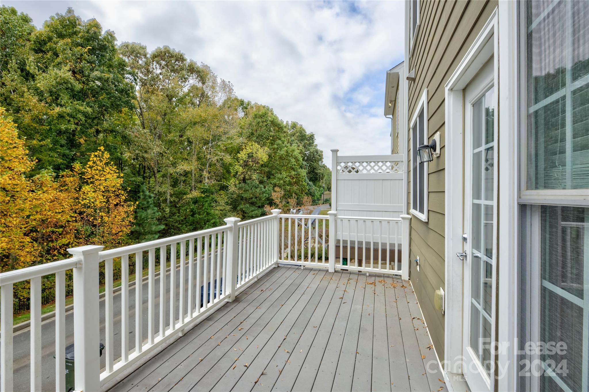 568 6th Baxter Crossing Fort Mill, SC 29708 - Photo 19 of 48 a view of a wooden fence