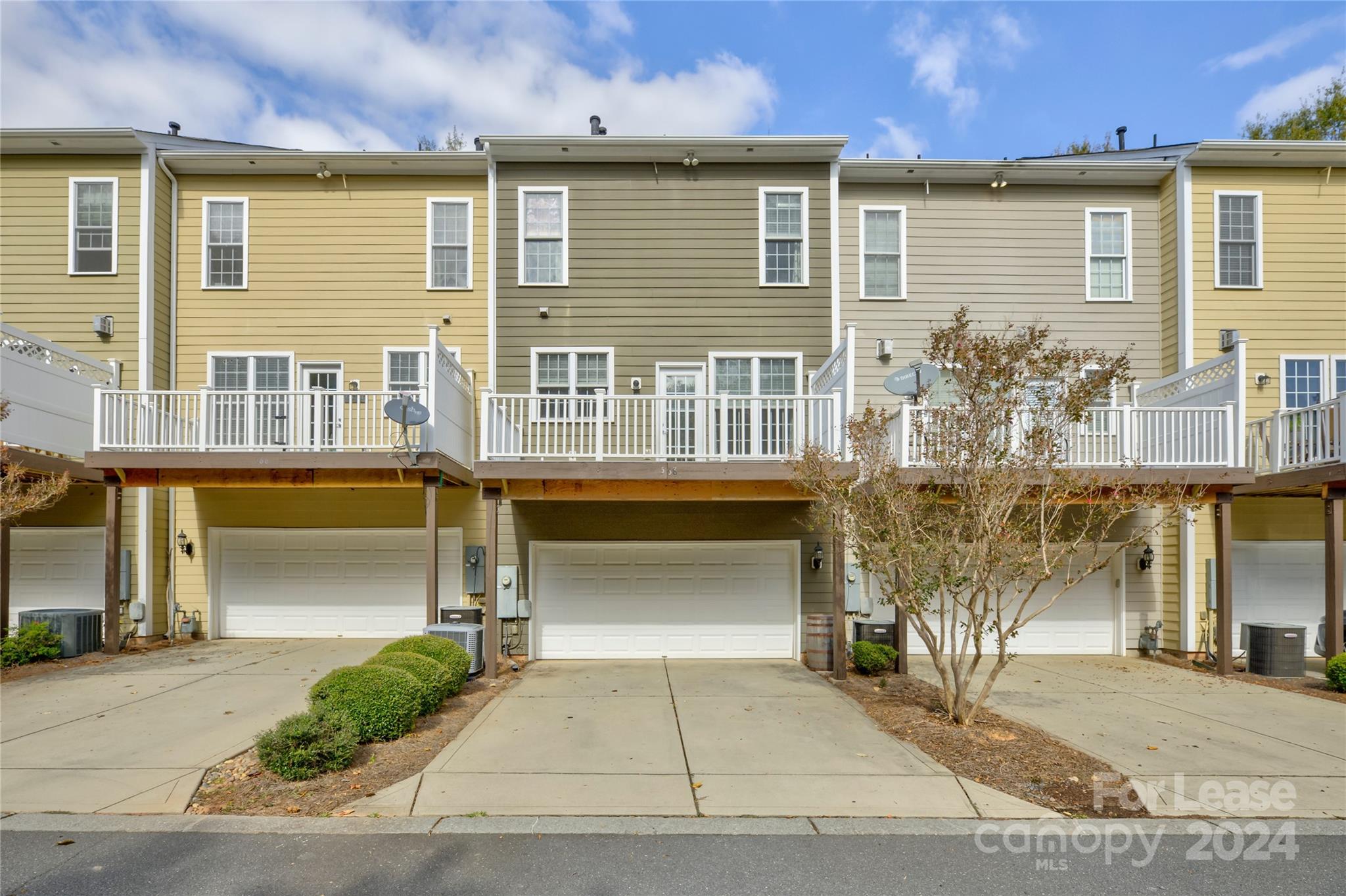 568 6th Baxter Crossing Fort Mill, SC 29708 - Photo 41 of 48 front view of a house with a yard