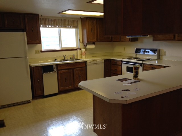 3122 McLeod Road Bellingham, WA 98225 - Photo 3 of 8 Gallery Image 3