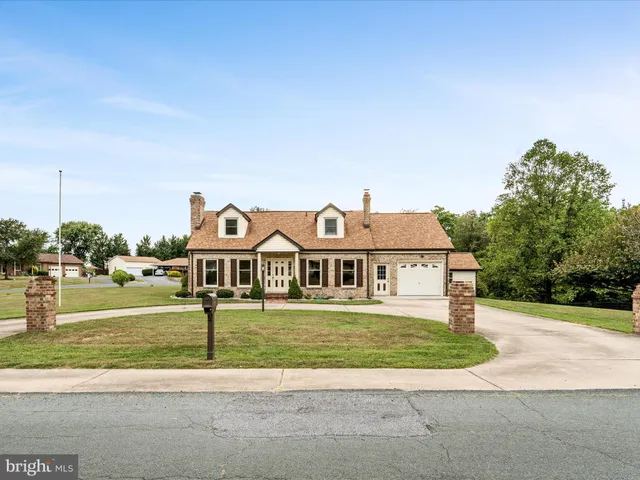 $430,000 | 301 Yale Drive, Winchester, VA 22602