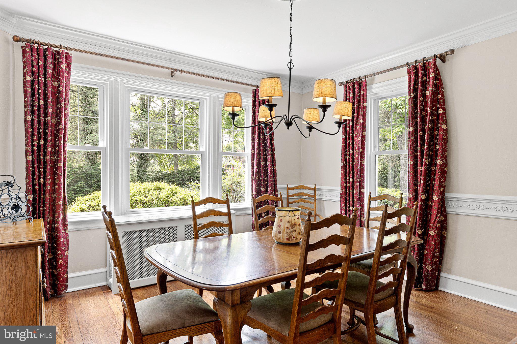 809 Shipley Road Wilmington, DE 19803 - Photo 21 of 51 Beautiful light from the replacement windows