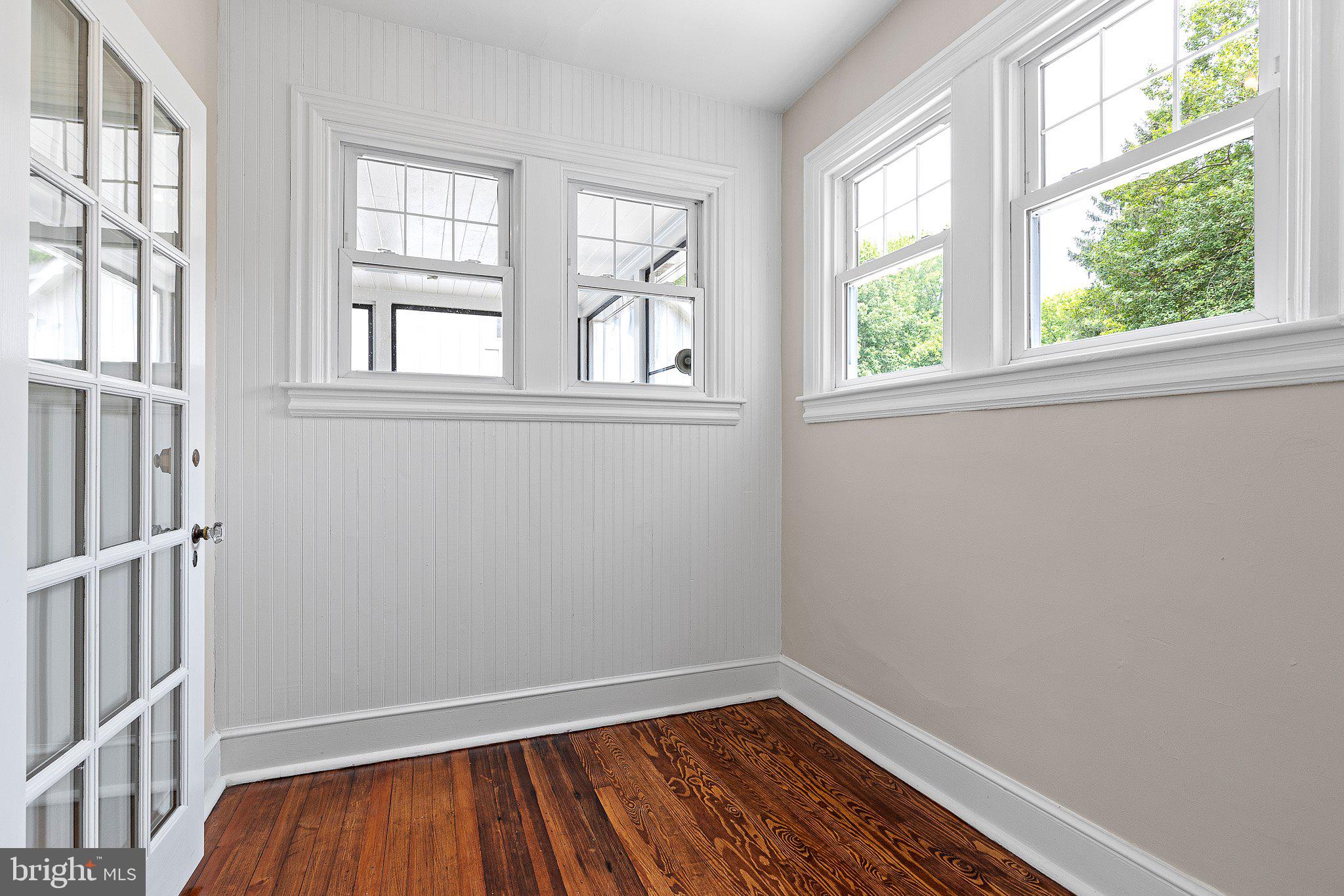809 Shipley Road Wilmington, DE 19803 - Photo 26 of 51 Mudroom off kitchen & screened in porch