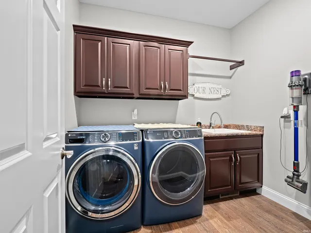 $730,000 | 716 East 550 North, Uniondale, IN 46791