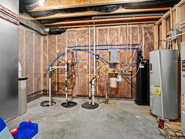 $730,000 | 716 East 550 North, Uniondale, IN 46791