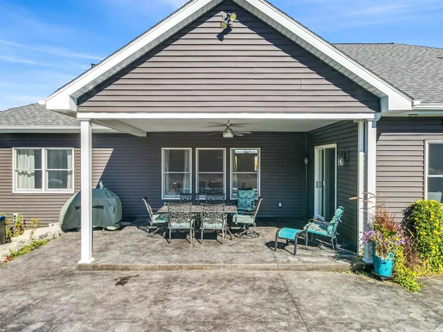 $730,000 | 716 East 550 North, Uniondale, IN 46791