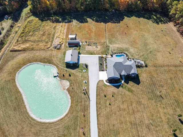 $730,000 | 716 East 550 North, Uniondale, IN 46791