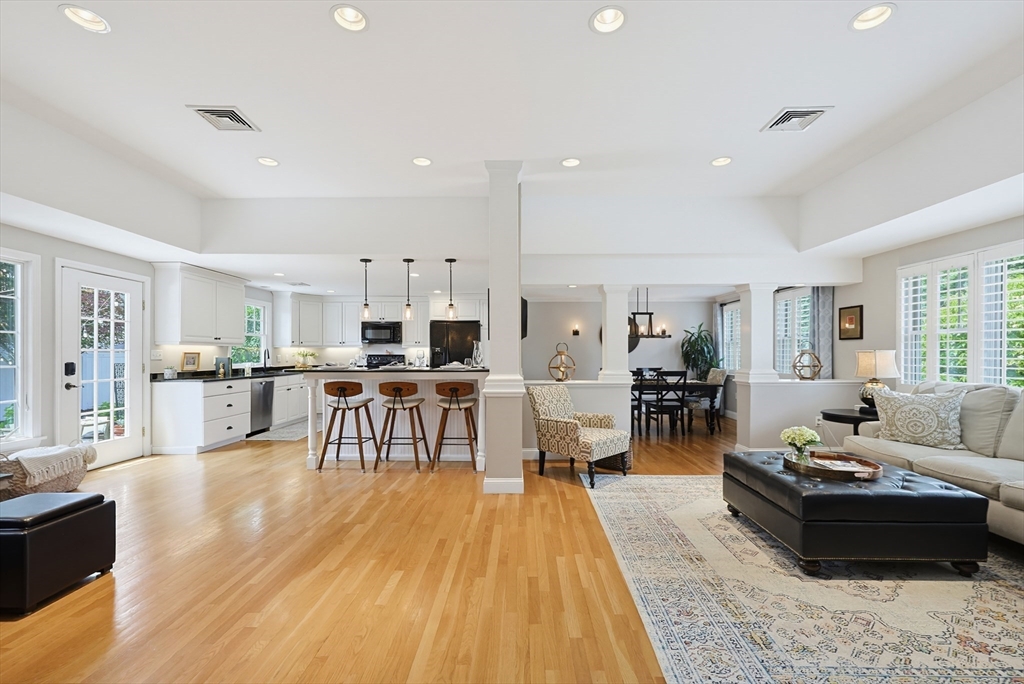 16 Mansion Road Wakefield, MA 01880 - Photo 8 of 42