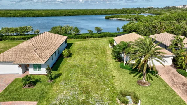 $225,000 | 1940 Lynx Drive, Hutchinson Island, FL 34949