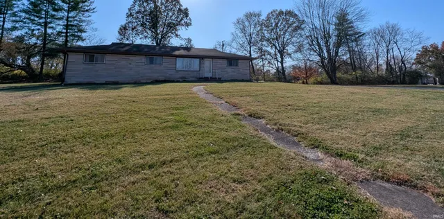 $225,000 | 102 Eastgate Avenue, Loogootee, IN 47553