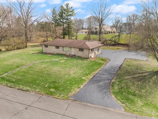 $225,000 | 102 Eastgate Avenue, Loogootee, IN 47553