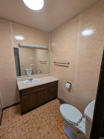 $225,000 | 102 Eastgate Avenue, Loogootee, IN 47553