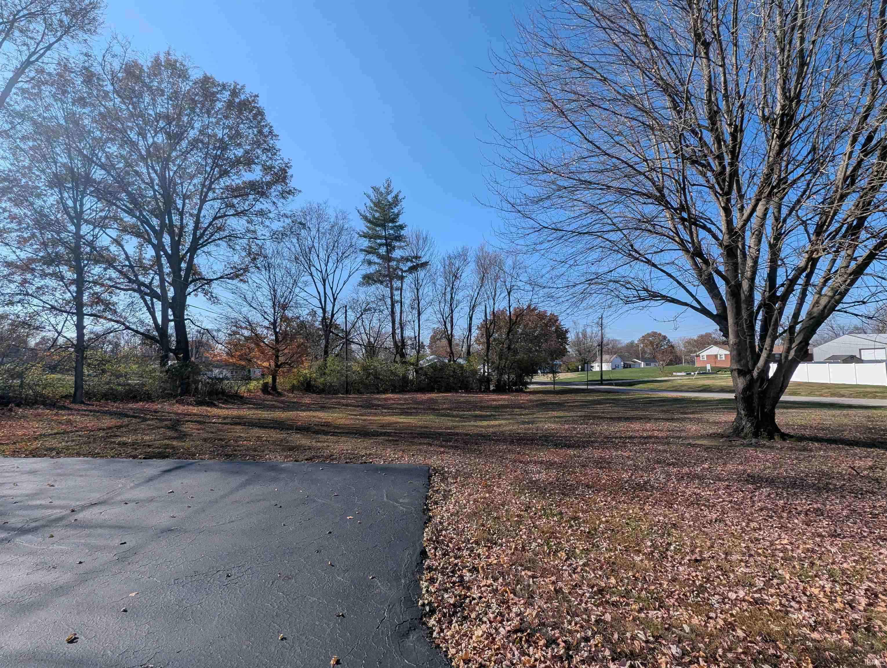 102 Eastgate Avenue Loogootee, IN 47553 - Photo 10 of 25