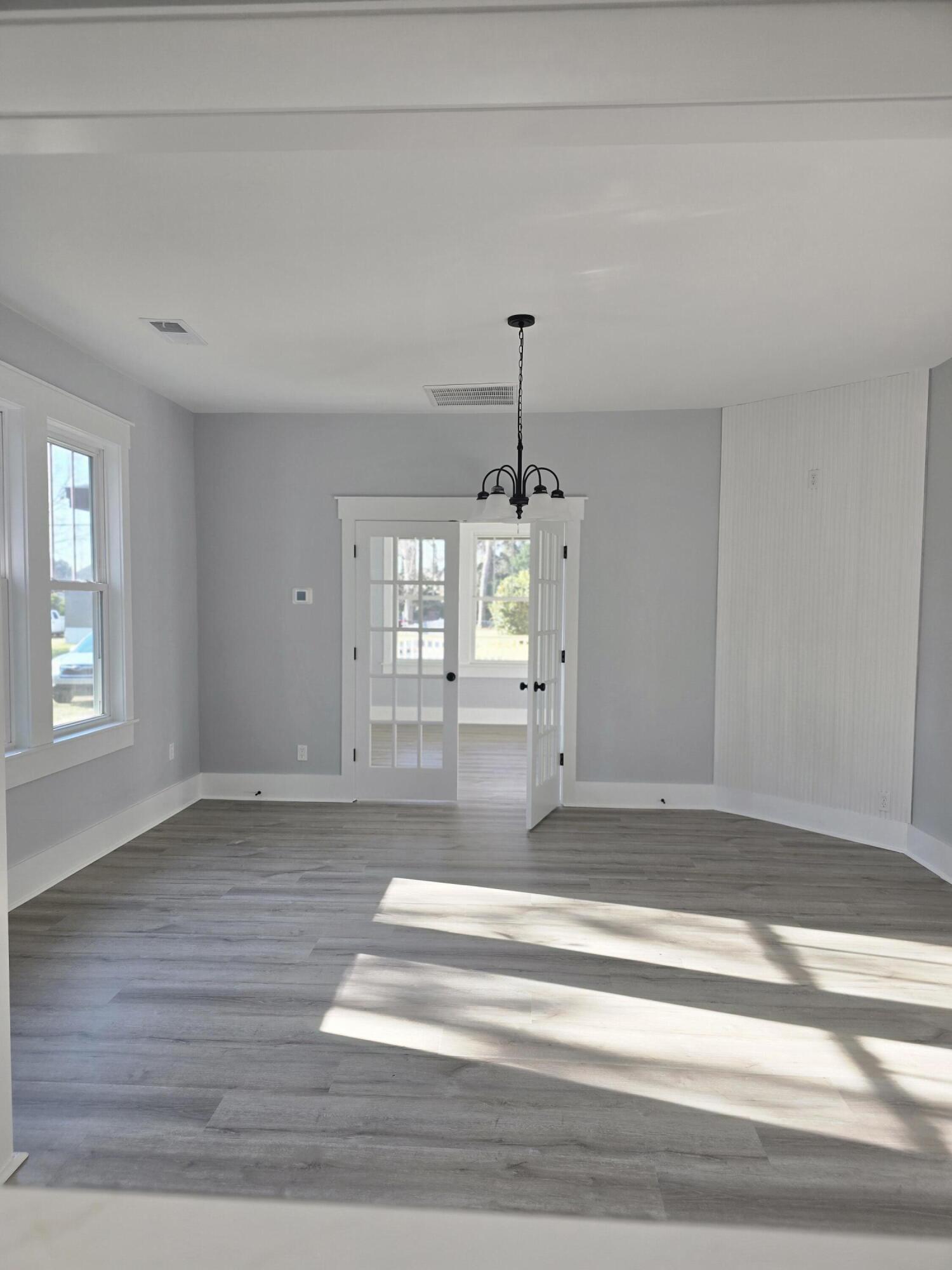 203 East George Street St. George, SC 29477 - Photo 8 of 29