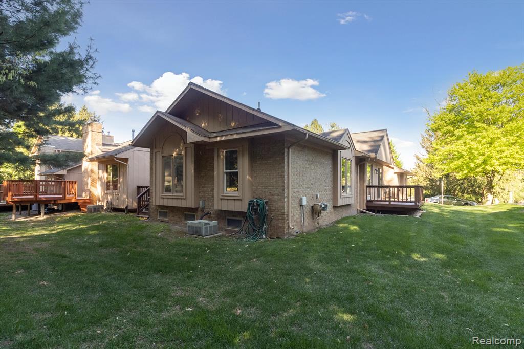 22300 River Ridge Trail Farmington Hills, MI 48335 - Photo 27 of 27