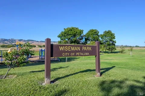 $875,000 | 2126 St Augustine Circle, Petaluma, CA 94954