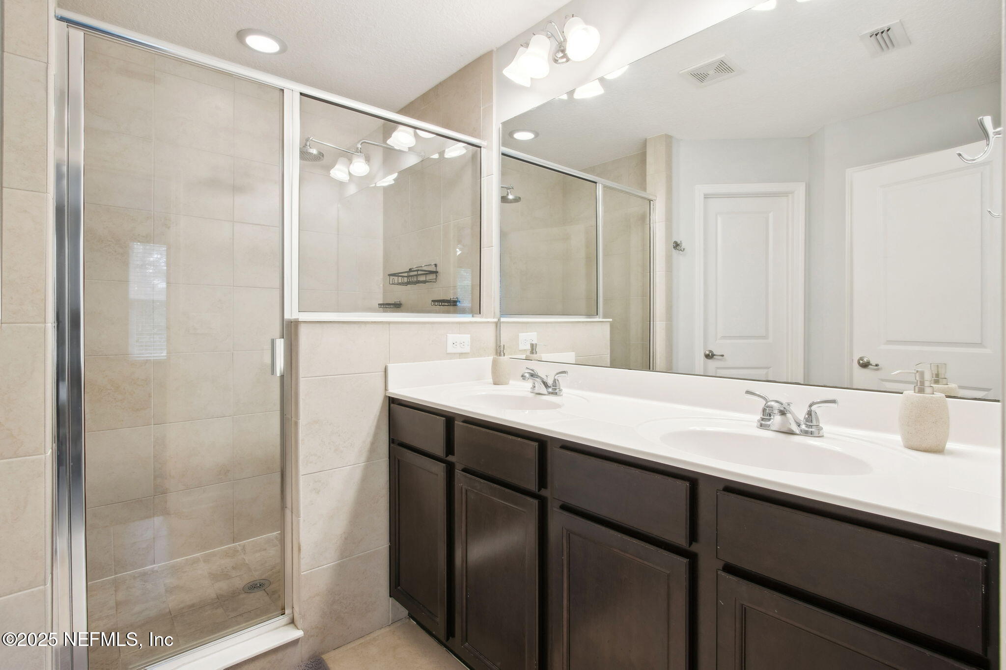 3148 Chestnut Ridge Way Orange Park, FL 32065 - Photo 20 of 43 24-web-or-mls-3148 Chestnut Ridge Way-28
