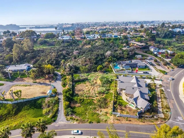 $1,195,000 | 4269 Hillside Drive, Carlsbad, CA 92008