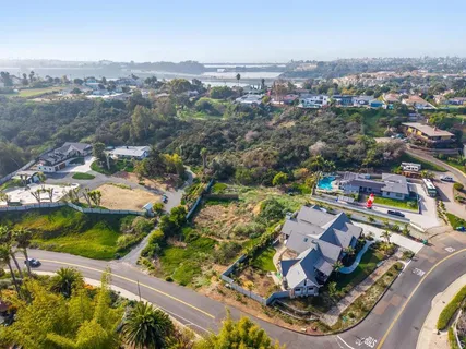 $1,195,000 | 4269 Hillside Drive, Carlsbad, CA 92008