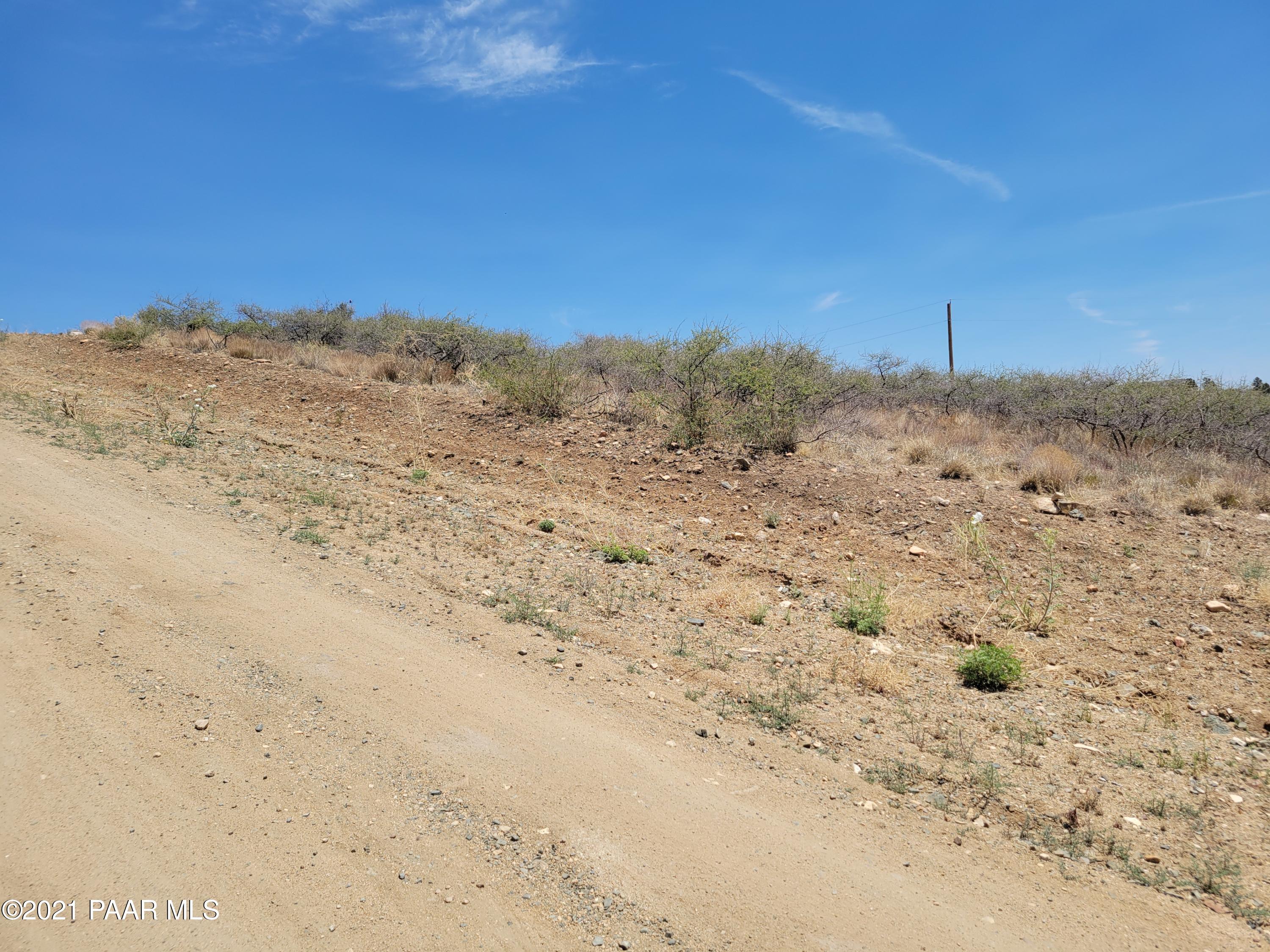 18123-141 Spoon Road Peeples Valley, AZ 86332 - Photo 3 of 18 Street View