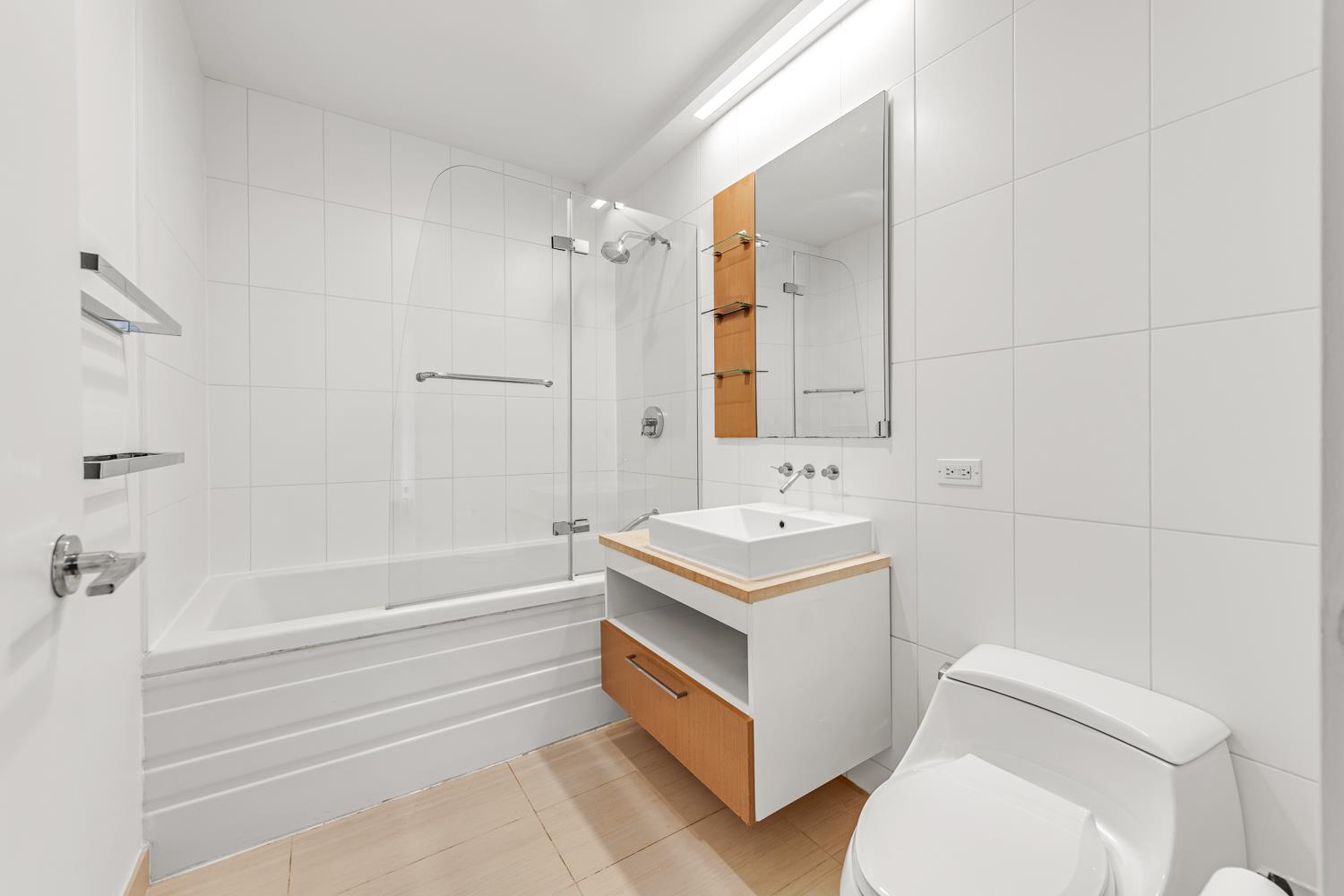 11-02 49th Avenue, Unit 9E Queens, NY 11101 - Photo 7 of 23