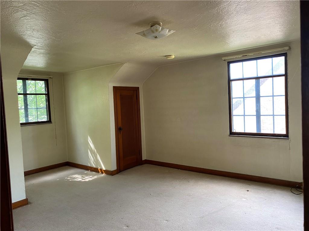 916 Russellton Road Cheswick, PA 15024 - Photo 6 of 10 Gallery Image 6