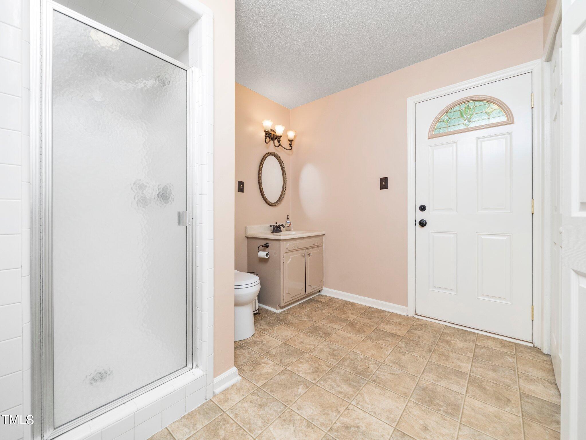 5816 Old Forge Circle Raleigh, NC 27609 - Photo 22 of 41 Bathroom3