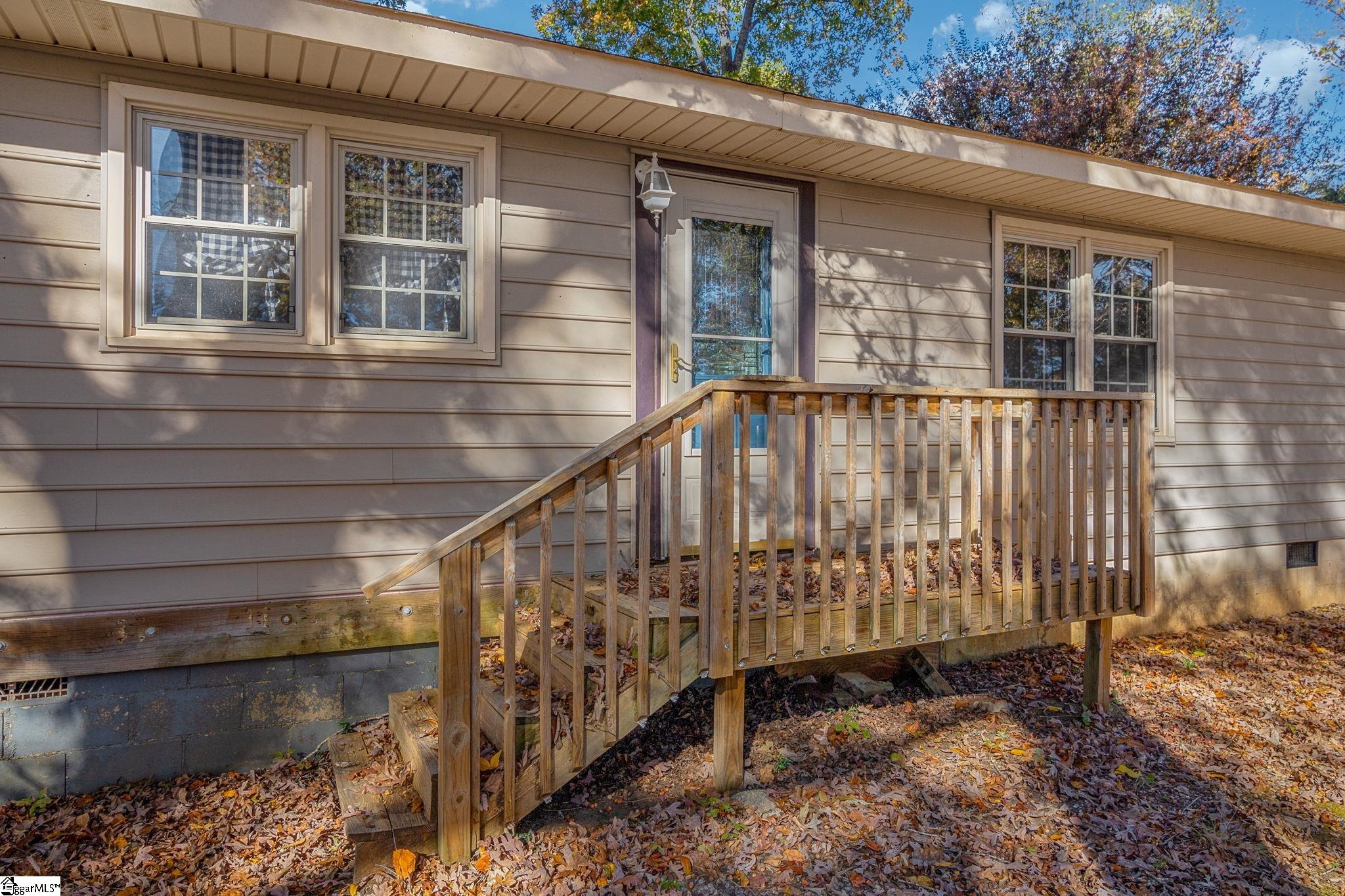 927 Shady Grove Road Pickens, SC 29671 - Photo 25 of 36 Gallery Image 25
