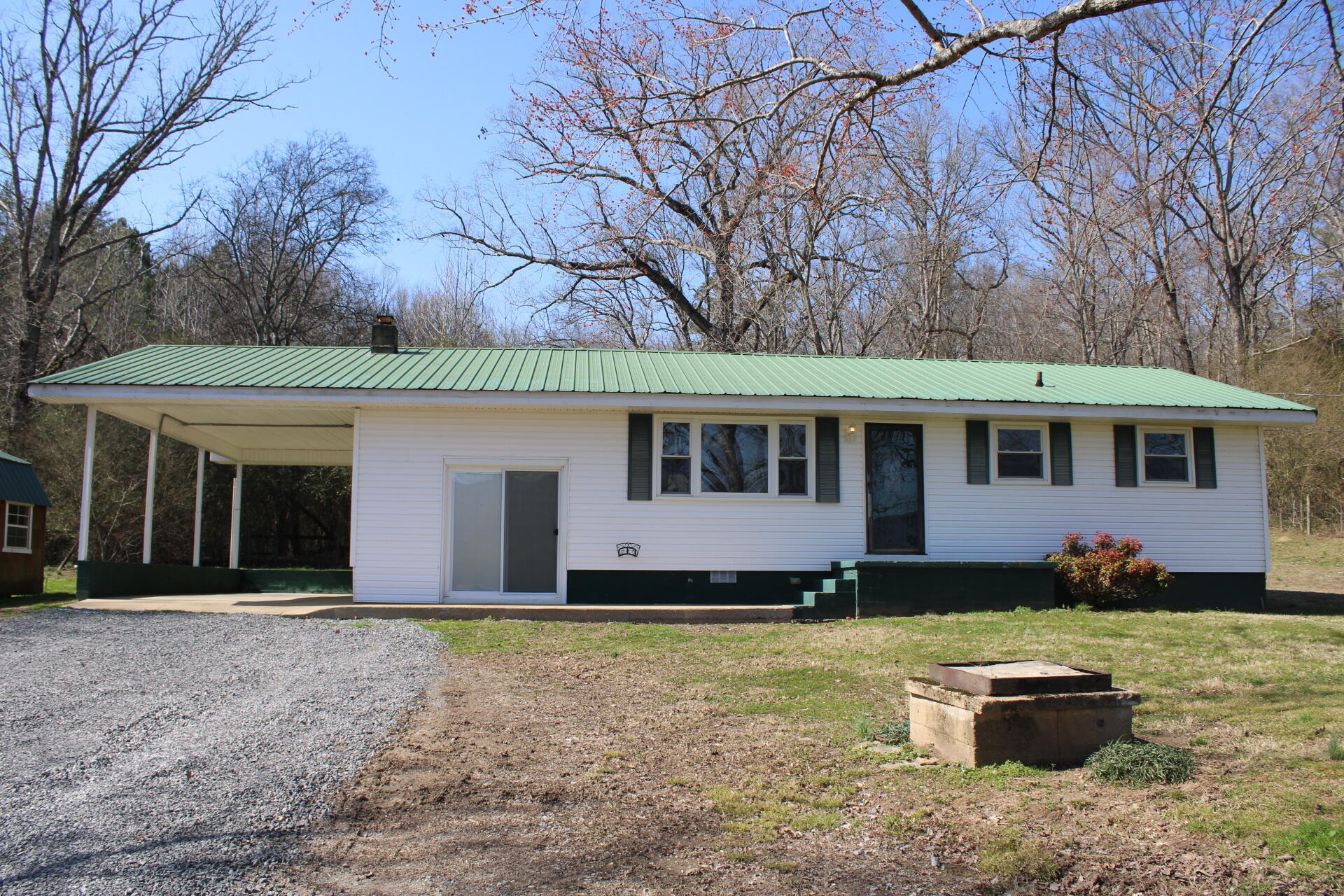 549 Kelly Cross Road Dunlap, TN 37327 - Photo 1 of 16 BFABD2E8-89BF-407F-A668-7268DD9AF46F