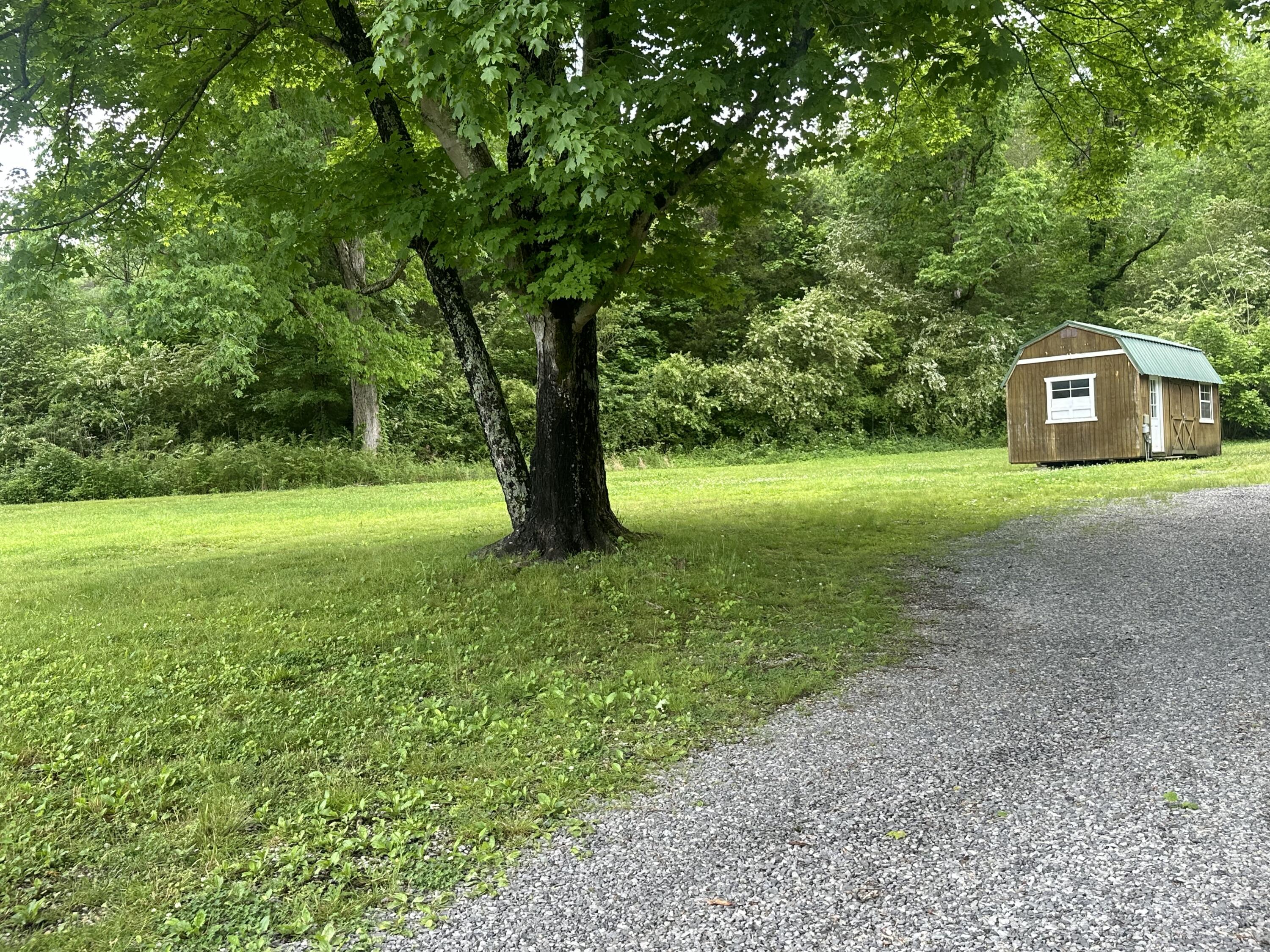 549 Kelly Cross Road Dunlap, TN 37327 - Photo 5 of 16 BF1C0787-8207-4382-A394-02EBBE0EECB5