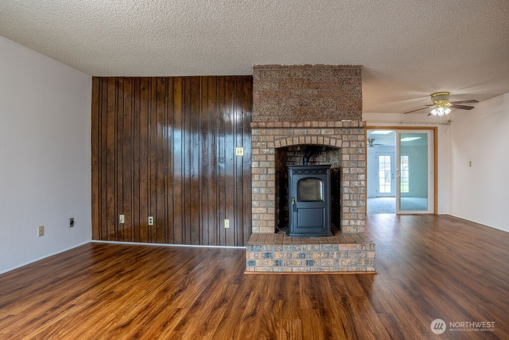 2209 42nd Avenue Longview, WA 98632 - Photo 4 of 29