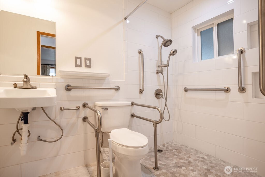 2209 42nd Avenue Longview, WA 98632 - Photo 10 of 29